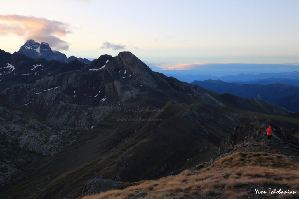 Le Mont Viso avant le lever de soleil